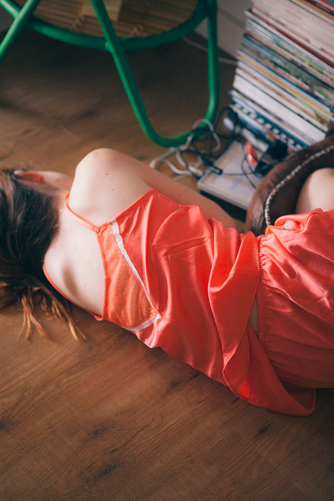 VEIN "Lenceria 'Slow' En tiempos fugaces" Entrevista a Almudena Alcaide